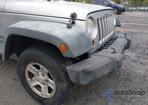 2010 Jeep Wrangler Unlimited Sport from USA, damaged, VIN 1J4BB3H19AL136283